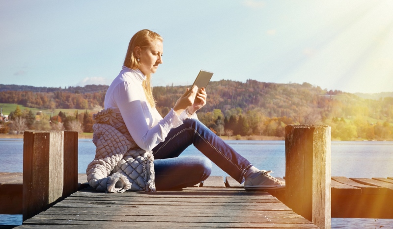 woman reading a book_New_Love_Times