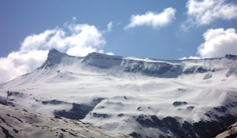 view of the himalayas from rohtang pass