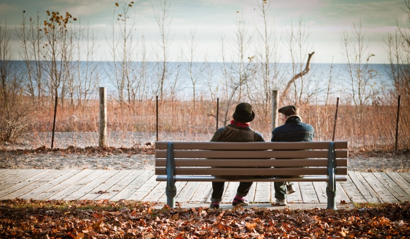 couple talking_New_Love_Times