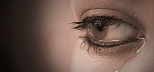 woman crying_New_Love_Times