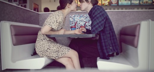 couple at a cafe_New_Love_Times