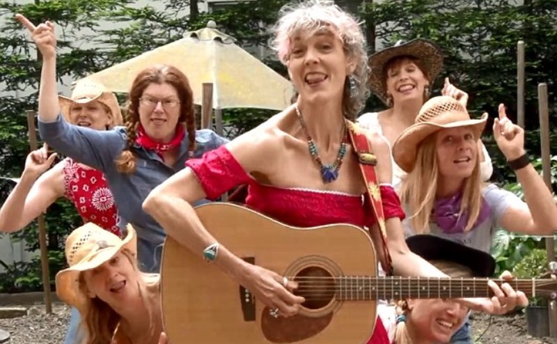 donnalou stevens in the video 'older ladies'