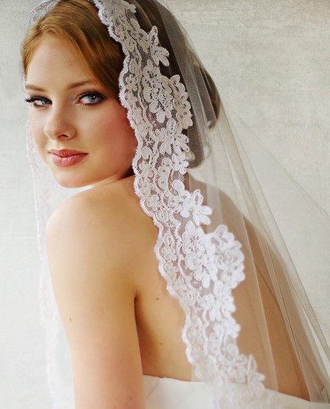 lace edged wedding veil