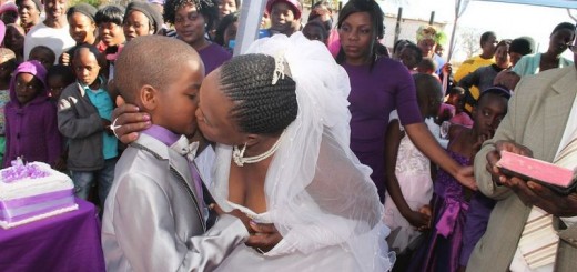 helen shabangu and sanele masilela sealing their bond with a kiss