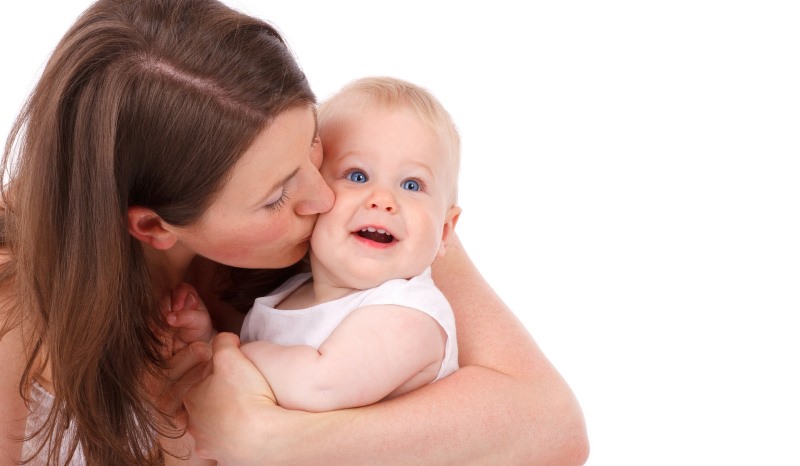 mother playing with her kid_New_Love_Times