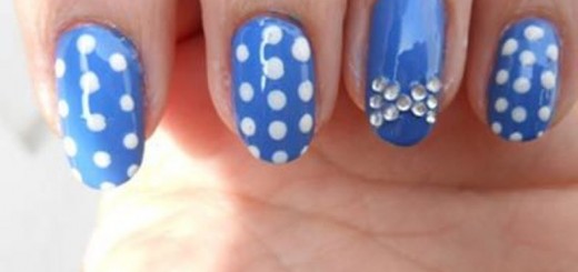 Polka dot and bow nails