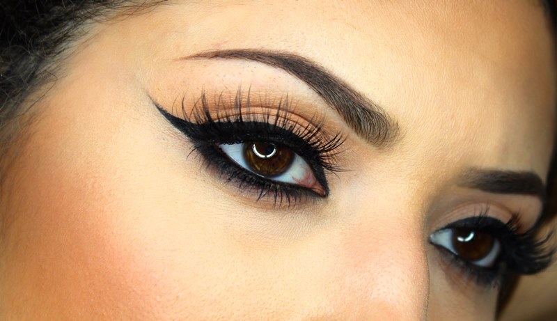 winged eyeliner_New_Love_Times