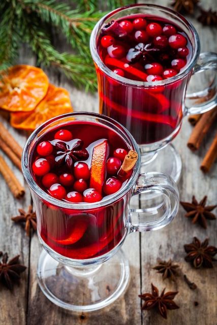 christmas drinks mulled cranberry cocktail_New_Love_Times