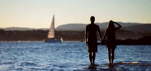 couple holding hands_New_Love_Times