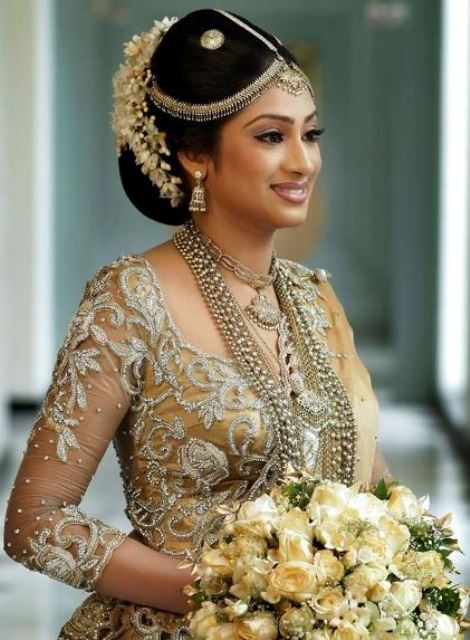 10 Gajra Hairstyles To Try On Your Wedding Day | New Love Times 10 Gajra Hairstyles To Try On Your Wedding Day | New Love Times
