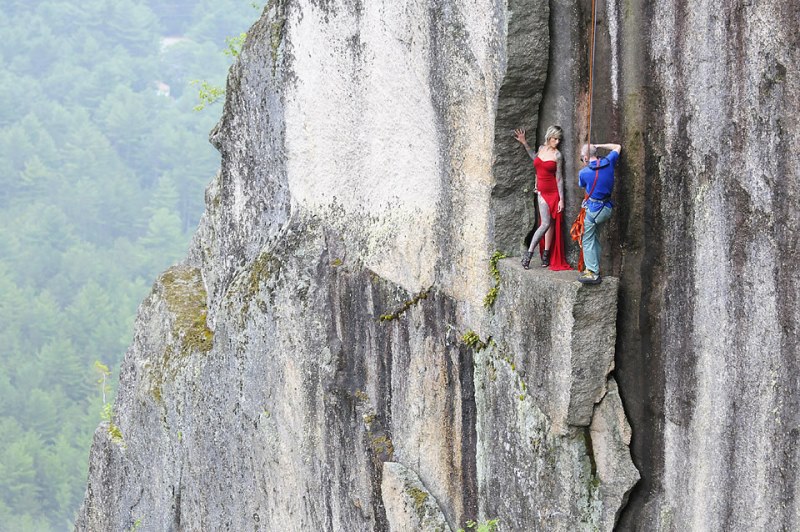 jay philbrick extreme cliff photo shoot_New_Love_Times
