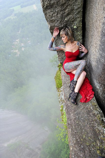 jay philbrick extreme cliff photo shoot_New_Love_Times