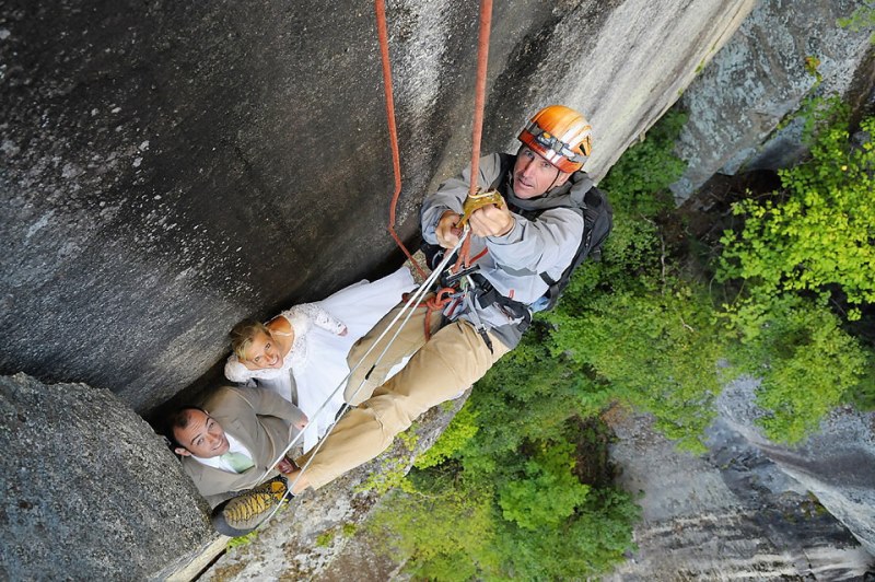 jay philbrick extreme cliff photo shoot_New_Love_Times