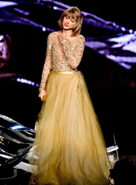 red carpet looks of taylor swift 2015_New_Love_Times