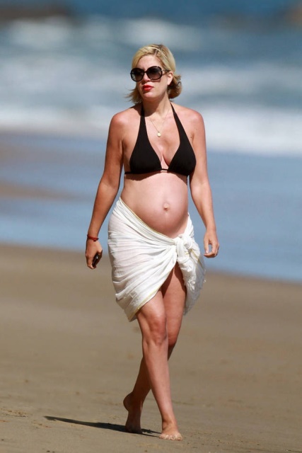 celebrity baby bumps_New_Love_Times