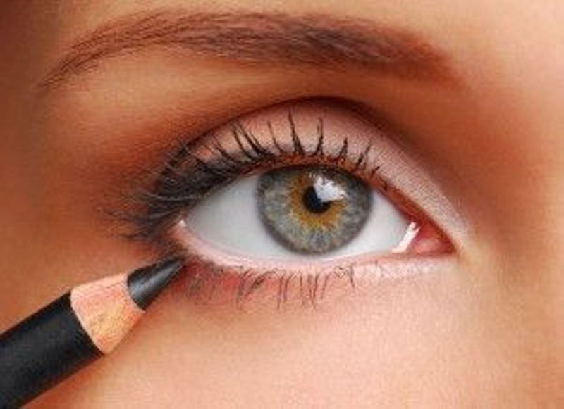 eyeliner_New_Love_Times