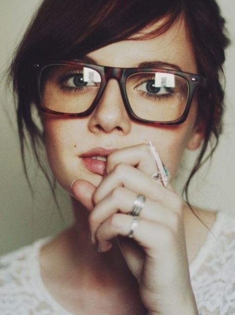 makeup with glasses_New_Love_Times