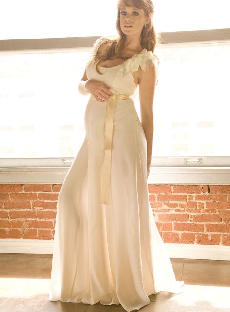 wedding dresses for pregnant brides_New_Love_Times