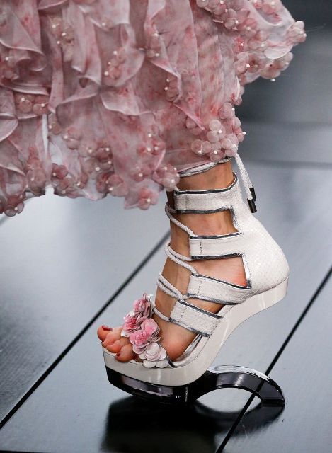 runway shoes_New_Love_Times