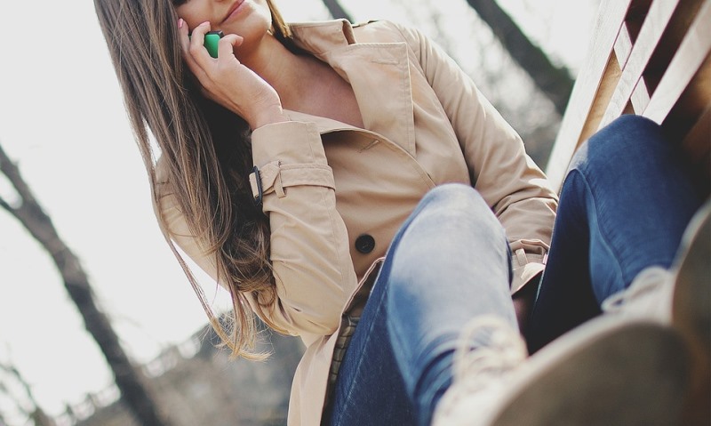 woman talking on the phone1_New_Love_Times