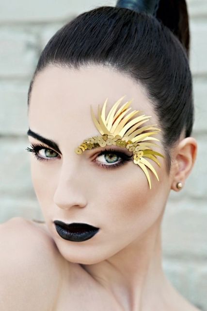 metallic makeup_New_Love_Times