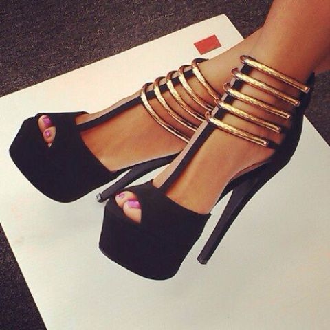 heels_New_Love_Times