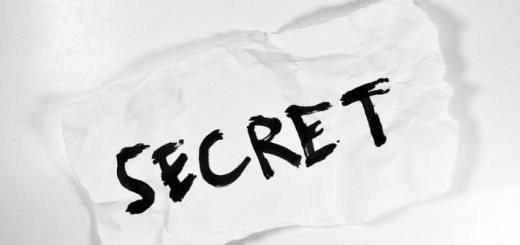 keeping secrets in a relationship_New_Love_Times