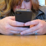 9 Adverse Social Media Behaviors That RUIN Your Relationship