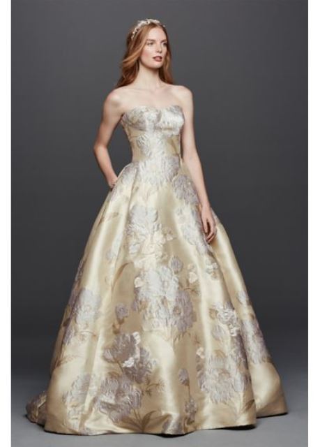 wedding dress shopping_New_Love_Times