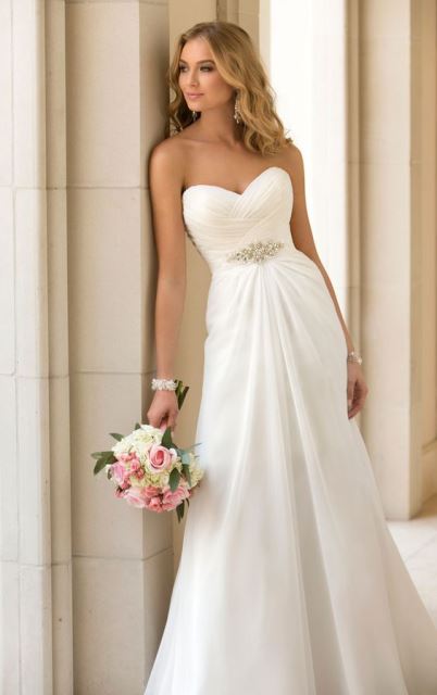 wedding dress shopping_New_Love_Times