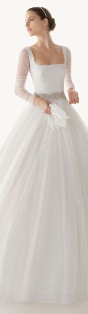 wedding dress shopping_New_Love_Times