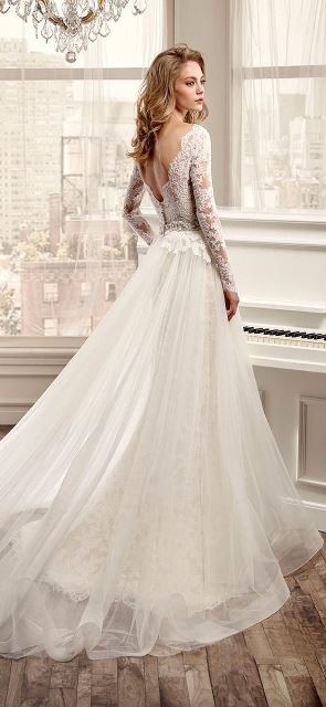 wedding dress shopping_New_Love_Times