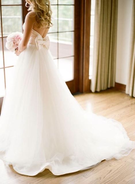 wedding dress shopping_New_Love_Times