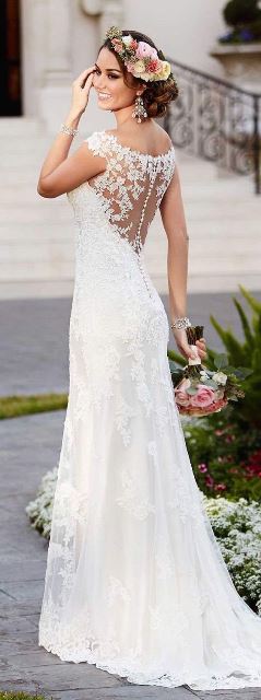 wedding dress shopping_New_Love_Times