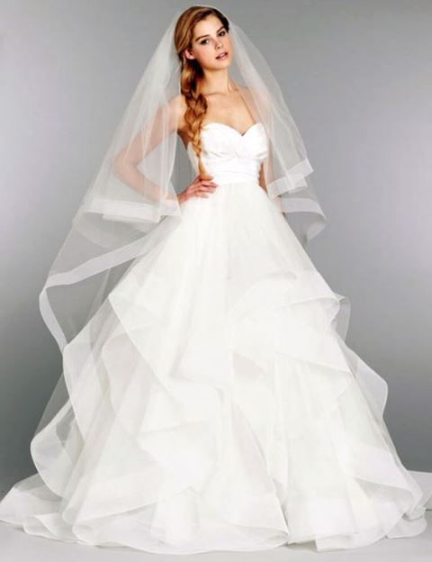 wedding dress shopping_New_Love_Times