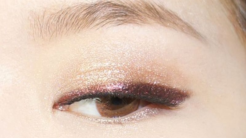 glitter makeup_New_Love_Times