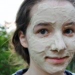 13 Superb Fuller’s Earth Face Mask Recipes For Beautiful, Soft Skin