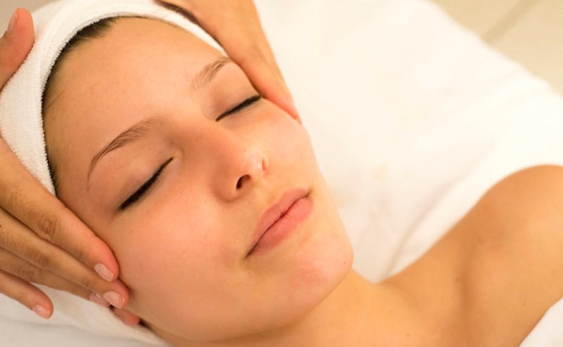 facial massage_New_Love_Times