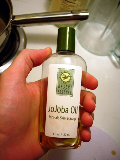 Jojoba-oil_New_Love_Times